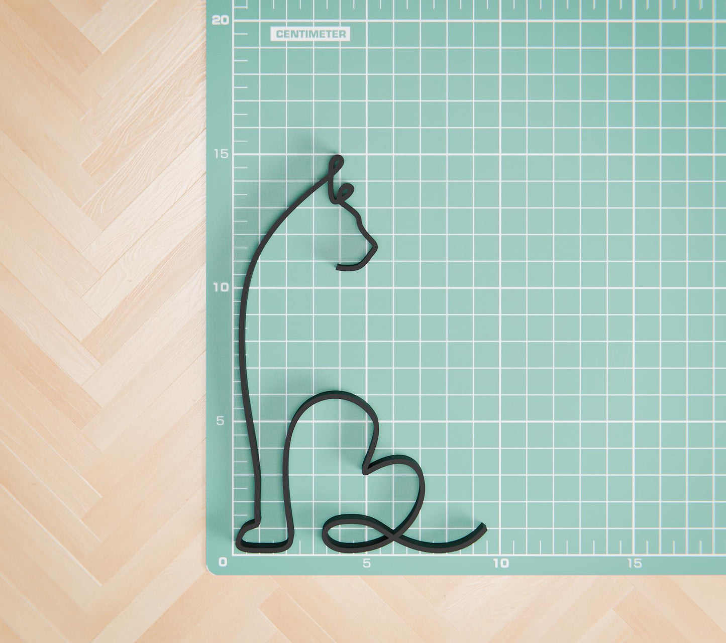 Maine Coon Cat - Line Art Figure