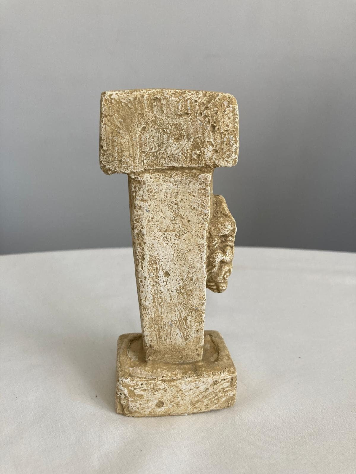 Gobeklitepe - Pillar 27, Enclosure C: predator (perhaps a felid) Leopard-shaped / Netflix Tv Series THE GIFT (ATIYE) Gobeklitepe , Urfa