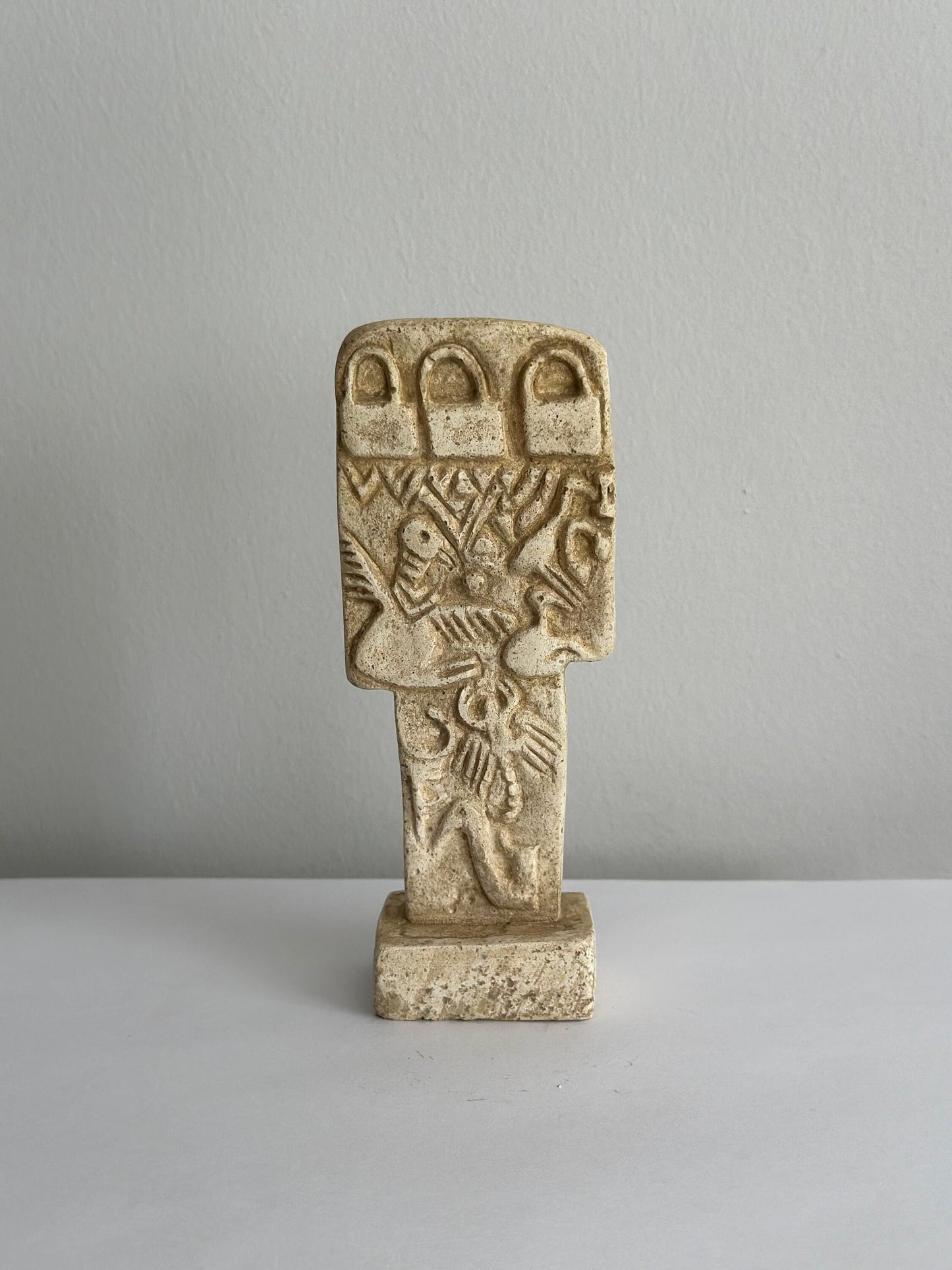 Gobeklitepe - Pillar 43, Enclosure D: the Vulture -Shaped Stone / Netflix Tv Series THE GIFT (ATIYE) Gobeklitepe , Urfa, Turkey