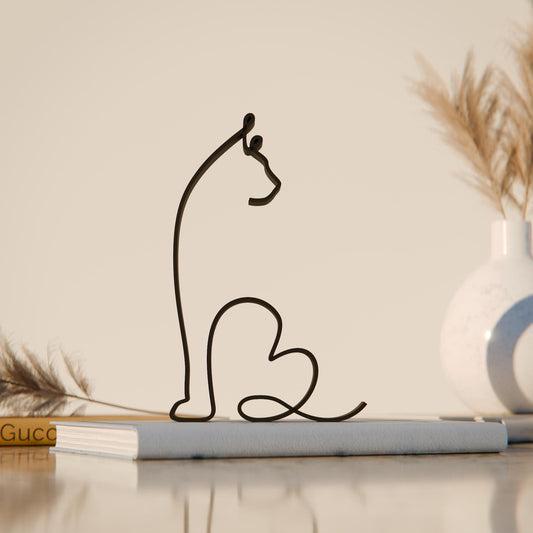 Maine Coon Cat - Line Art Figure